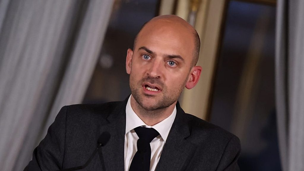 “حوار لا بد منه مع الجزائر”.. وزير الخارجية الفرنسية يؤكد مساعي بلاده للافراج عن صنصال وغليز