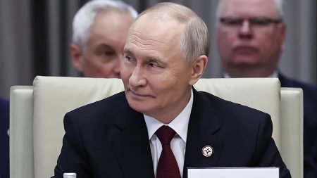 “لا نحمل نوايا عدائية تجاه أوروبا”.. بوتين يُعلن شروطه لوقف القتال في أوكرانيا