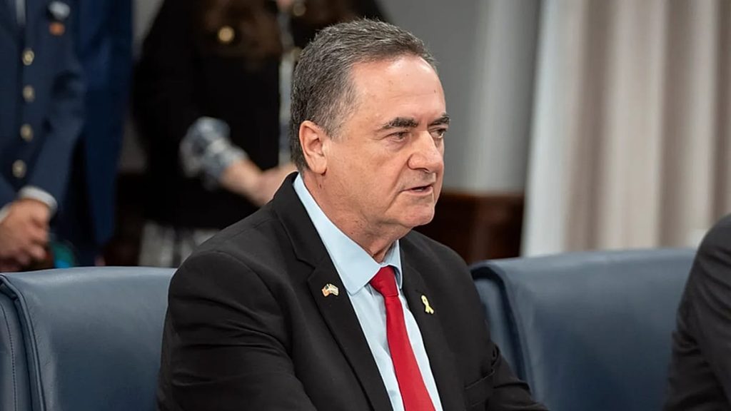 كاتس يهدد بحرب جديدة على لبنان.. وعبد العاطي في بيروت لمنع انفجار الوضع