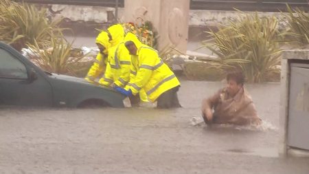 فيديو. العاصفة كلوديا تجتاح أوروبا برياح عاتية واضطرابات واسعة النطاق