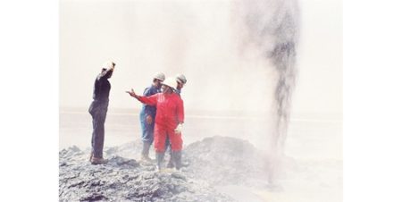 الكويت احتفلت بالذكرى الـ 34 لإطفاء آخر بئر نفطية أشعلها الغزاة العراقيون