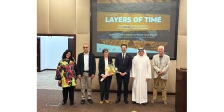 معرض «طبقات الزمن» يستعرض الأبحاث الأثرية الكويتية- الپولندية شمال الكويت وفي جزيرة فيلكا