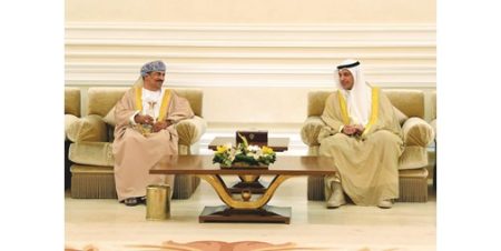 وزير الإعلام: اختيار عُمان ضيف شرف معرض الكتاب الـ 48 يعكس عمق العلاقات التاريخية