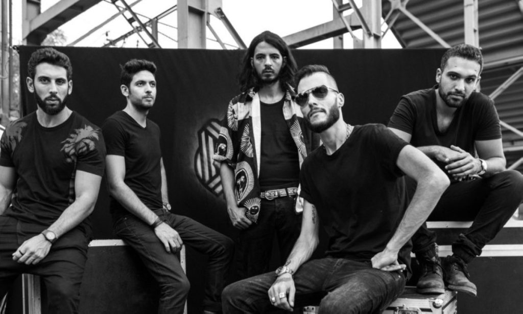 فرقة كايروكي تعلن توقفاً مؤقتاً لحفلاتها الأوروبية.. لهذا السبب!