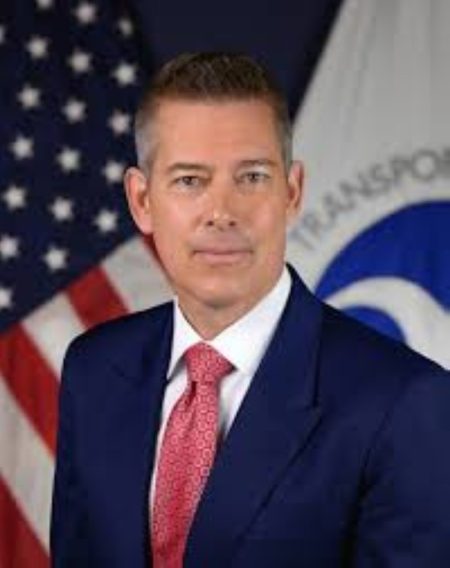 أمريكا.. قطاع الطيران سيصاب بفوضى عارمة إذا استمر الإغلاق أسبوعا آخر