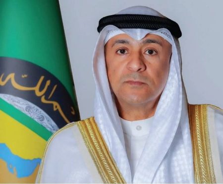 أمين مجلس التعاون يبحث آخر التطورات في السودان مع مبعوثة الاتحاد الأوروبي للقرن الأفريقي