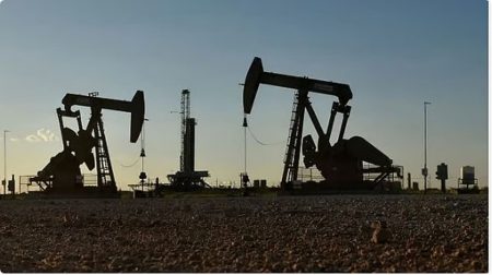 استقرار أسعار النفط.. وخام برنت يسجل 63 دولارا للبرميل