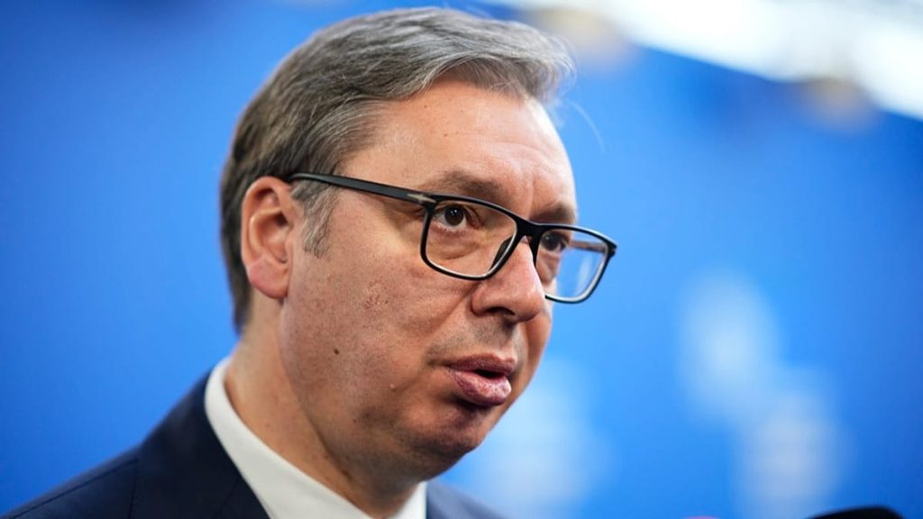 فوتشيتش يلقي باللوم على “حملة تشهير” بعد توقف مشروع تطوير عقاري في بلغراد مرتبط بشركة لجاريد كوشنر