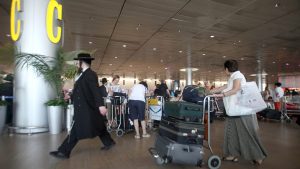 لماذا يتجه أوليغارش أوكرانيا إلى إسرائيل.. وهل يدخل زيلينسكي على الخط؟