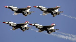 بـ 70 ضربة متزامنة.. أمريكا تطلق عملية “عين الصقر” ضد مواقع داعش في سوريا