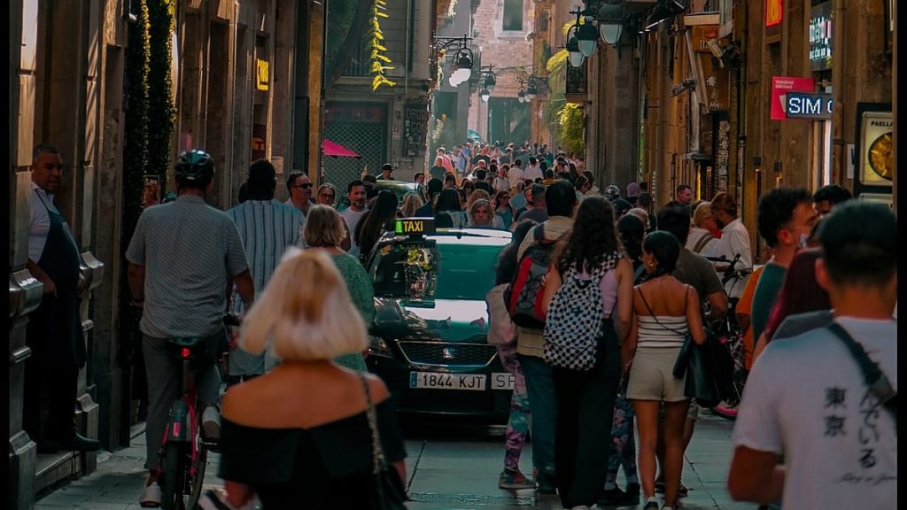 فرضت شركة Airbnb غرامة قدرها 65 مليون يورو مع تشديد إسبانيا لقواعد الإيجار