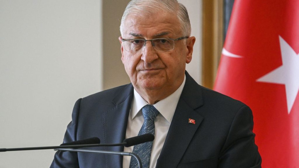 أنقرة تدعو لدمج “قسد” في الجيش السوري وتصف النهج الإسرائيلي بأنه مهدد للاستقرار