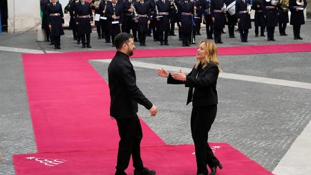 لقاء زيلينسكي وميلوني.. ما الدور الذي يمكن أن تلعبه إيطاليا في محادثات السلام؟