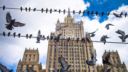 “نؤيد نهج مادورو”.. موسكو تحذّر واشنطن من “خطأ فادح” في سياساتها تجاه كاراكاس