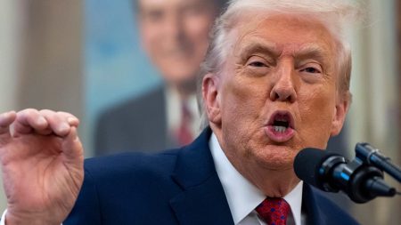 ترامب في كلمة للأمريكيين: ورثت كارثة وأنا بصدد إصلاحها.. والرسوم الجمركية هي كلمتي المفضلة