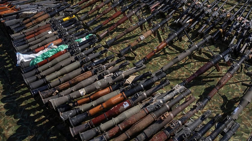 الداخلية السورية تعلن ضبط شحنة أسلحة متجهة للبنان