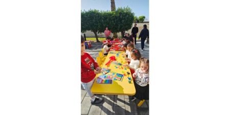 السفارة اللبنانية ترسم البهجة على وجوه الأطفال بمناسبة نهاية العام