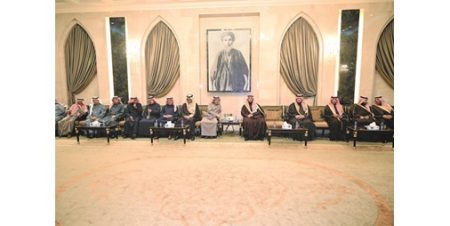 وزير الدولة عضو مجلس الوزراء السعودي زار ديوان آل حثلين