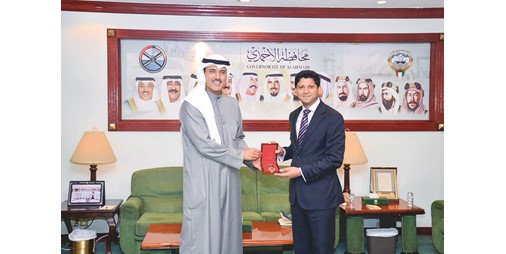 محافظ الأحمدي بحث تعزيز التعاون مع سفير المملكة المتحدة