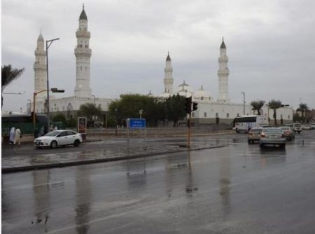 «الأرصاد» ينبه من أمطار ورياح نشطة على منطقة المدينة المنورة