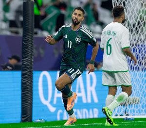 المنتخب الوطني يفوز على عمان في افتتاح مبارياته في كأس العرب