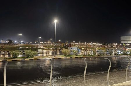 هطول أمطار متفرقة على محافظتي رفحاء وتيماء ومدينة عرعر وينبع والمدينة المنورة