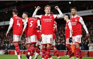 أرسنال يستعيد صدارة الدوري الإنجليزي بعد فوزه على إيفرتون