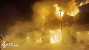 فيديو. إصابة 6 إثر غارات روسية بطائرات مسيرة على أوديسا