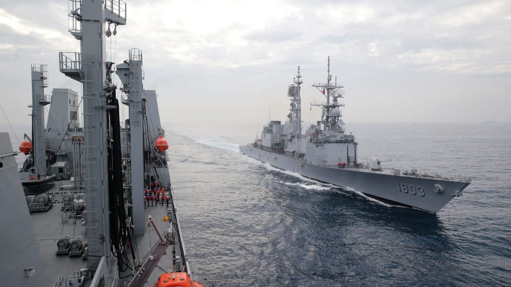 انسحاب جزئي للقوات الصينية من محيط تايوان وتحذير ياباني من تصعيد التوتر في المضيق