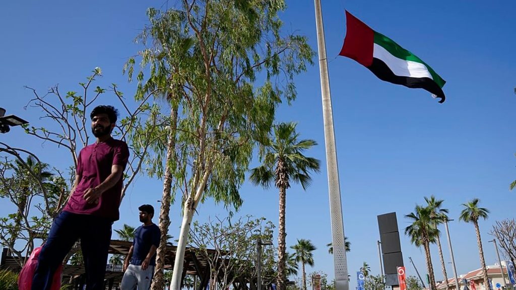 بسبب مخاوف من “التطرف الإسلامي”.. الإمارات تستبعد جامعات بريطانيا من برامج المنح الدراسية