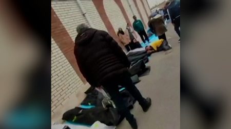 فيديو. فيديو يظهر بعض الجثث أمام مشرحة في طهران يثير مخاوف من حملة قمع في إيران