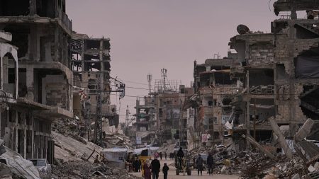 قصف إسرائيلي متواصل على غزة.. واشنطن تبحث مع تل أبيب فتح معبر رفح وإعادة الإعمار