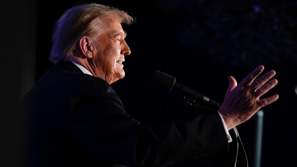 ترامب يلوّح بقطع الدعم عن العراق.. تحذير صريح في حال عودة نوري المالكي إلى السلطة