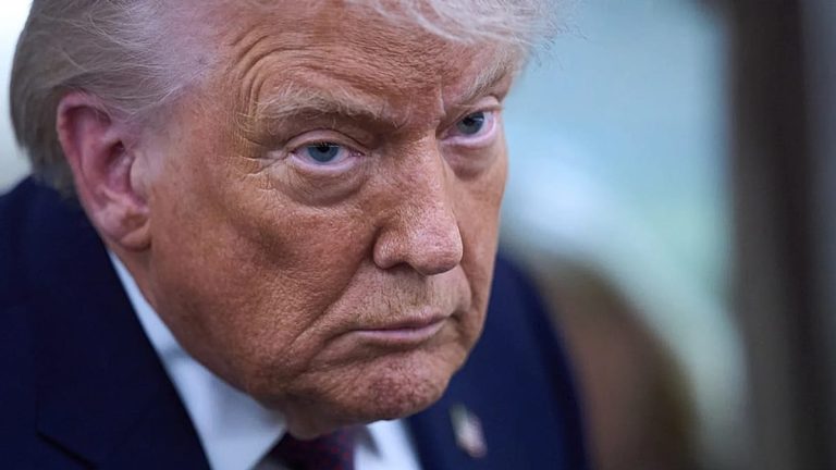 ترامب: إيران تسعى للتفاوض.. وحاملة الطائرات “أبراهام لينكولن” تصل إلى الشرق الأوسط