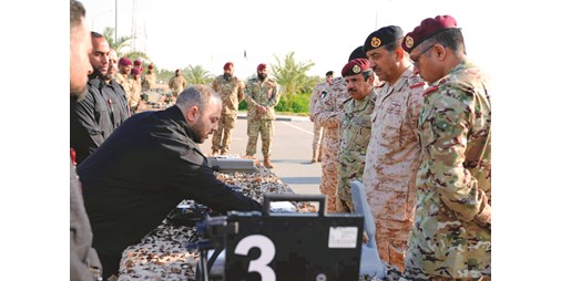 رئيس الأركان زار الحرس الأميري: تطوير البرامج التدريبية وفق أحدث الأساليب العسكرية