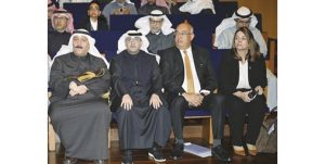 «الأحمدي» أيقونة حضارية وشاهد حي على قصة التطور العمراني