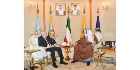 وزير الدفاع استقبل سفيري تركيا ولبنان