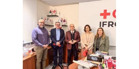 «الهلال الأحمر»: ملتزمون بتوسيع التعاون الإنساني الإقليمي والدولي للفئات الأكثر احتياجاً