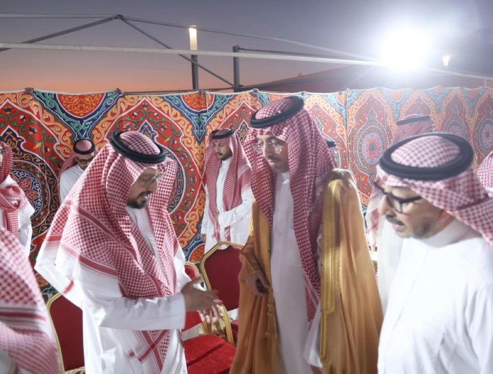 محافظ جدة يعزي أسرتي فقيه وأزهر في فقيدهم – أخبار السعودية