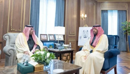 فيصل بن خالد يستقبل قائدي قوة الطوارئ الخاصة السابق والمُعيَّن حديثاً – أخبار السعودية