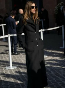 أناقة الوداع الأخير.. كيف ودّع المشاهير فالنتينو بإطلالات تختصر إرثه الخالد؟ – أخبار السعودية