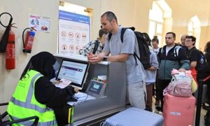الجوازات السعودية تسهل سفر سياح سقطرى عبر مطار جدة الدولي