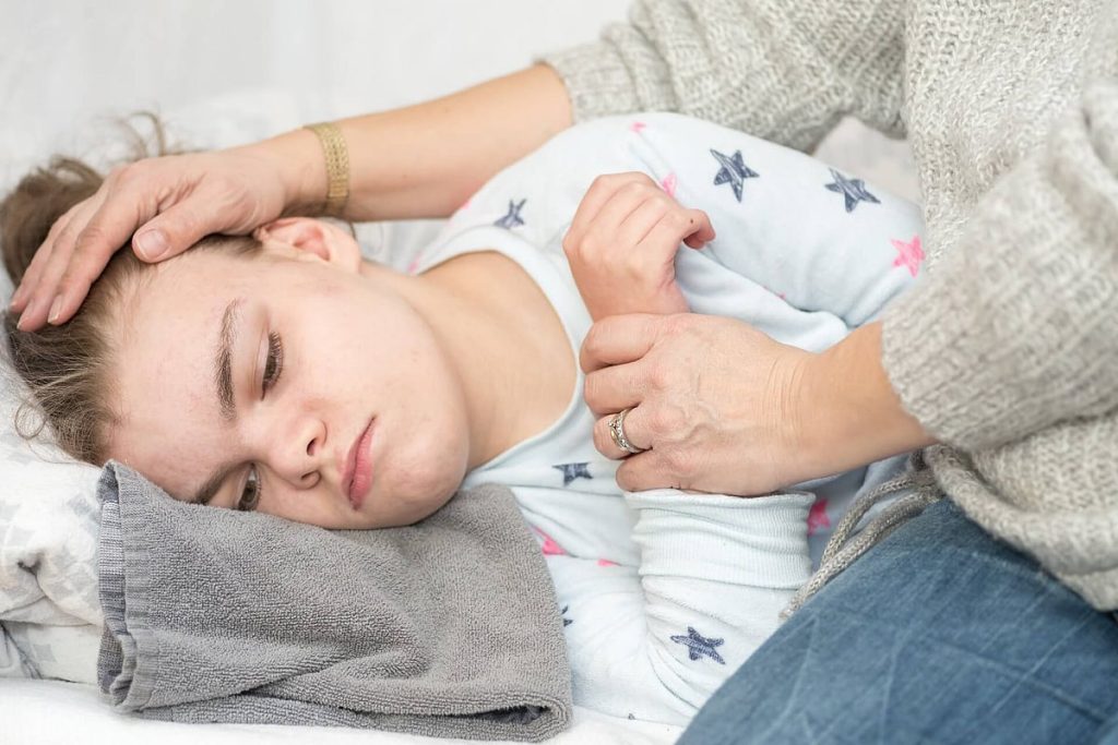 باحثون يطورون سماعة ذكية تتنبأ بنوبات الصرع قبل حدوثها