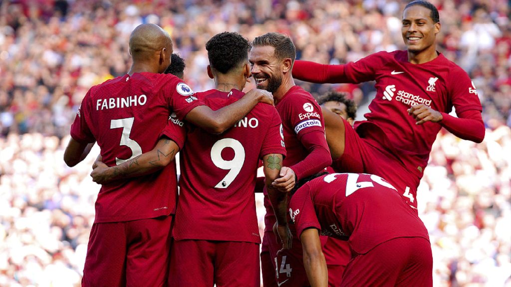 الدوري الإنجليزي.. ليفربول يتعادل مع فولهام ومانشستر يونايتد أمام ليدز