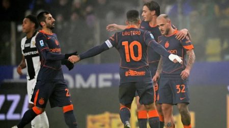 إنتر ميلان يعزز صدارته للدوري الإيطالي بفوزه على بارما