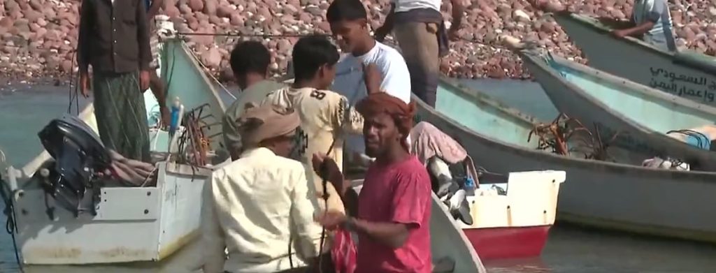 «البرنامج السعودي» يدعم صيادي سقطرى ويتكفل بإصلاح المرسى