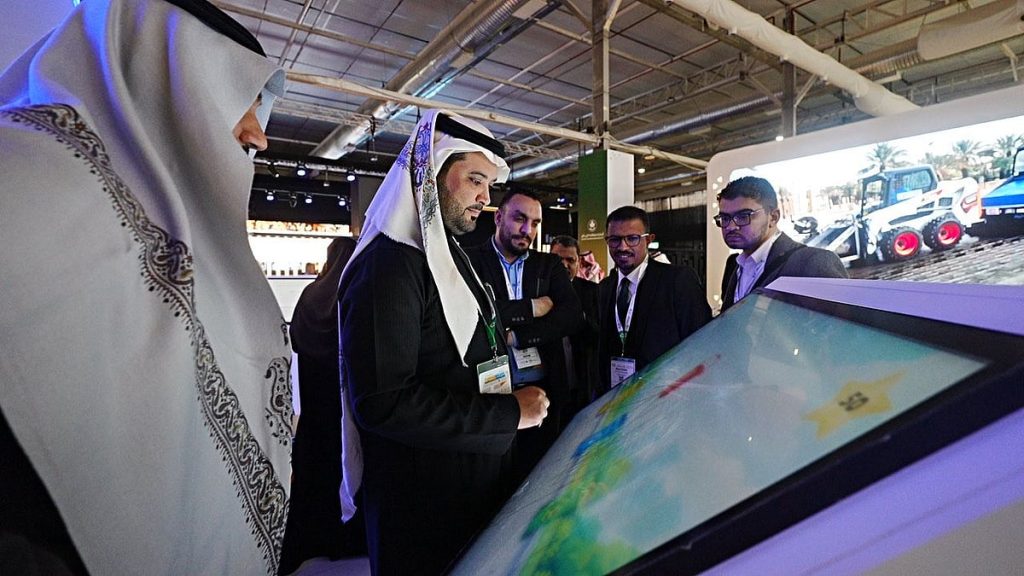 أمانة الشرقية تستعرض تجربتها في حلول النفايات بمعرض IFAT