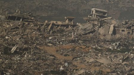 “تضمّ 5 آلاف جندي”.. ترامب يخطط لبناء قاعدة عسكرية في غزة