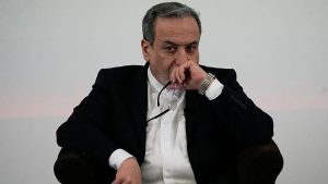 العين على جنيف.. طهران تتحدث عن “فرصة تاريخية” لاتفاق “غير مسبوق” مع واشنطن