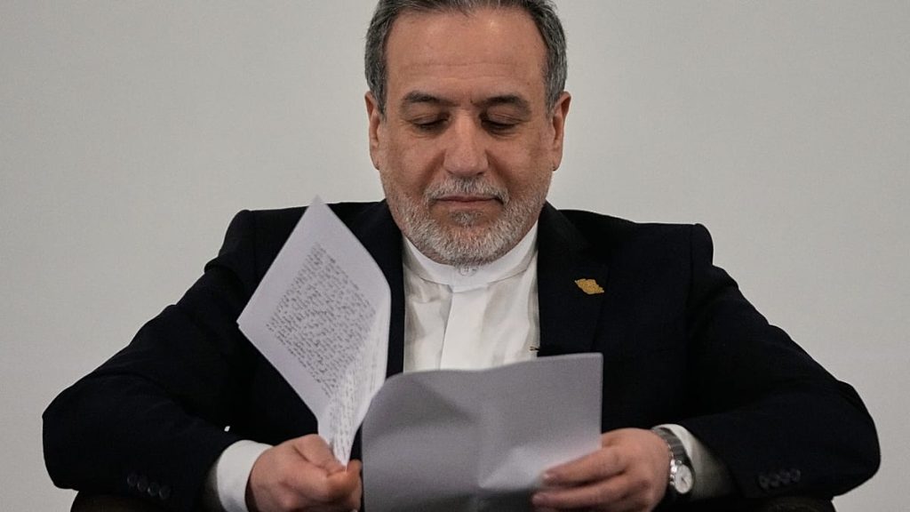 تهديدات إيرانية بالانسحاب من المفاوضات مع الولايات المتحدة.. ما هي شروط طهران للبدء بالمحادثات؟